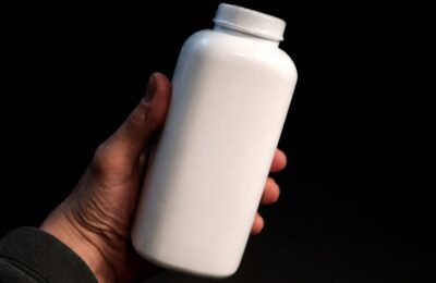 Johnson & Johnson plătește 5,5 miliarde de dolari pentru aproape 69.000 de procese legate de pudra de talc
