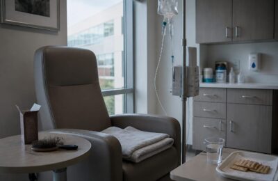 Modelul Alina Pușcău are 11 tumori la sân, un diagnostic mai grav decât cel anunțat inițial