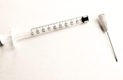 Injecție anti-HIV revoluționară – 2 doze/an, eficiență 100%. Când ajunge în România?