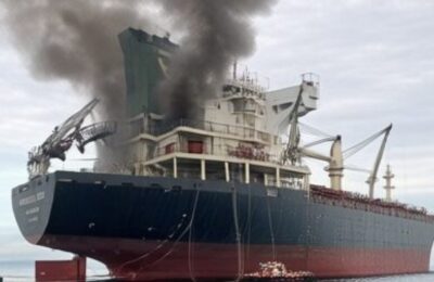 Panică în Strâmtoarea Hormuz – Atac asupra unui vas – 20 de marinari salvați