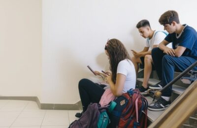 Școlile în criză – Profesori depășiți, elevi distrași. Mărturii cutremurătoare