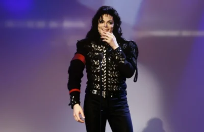 Berlin – Fiii lui Michael Jackson, omagiu emoționant. Paris, distanțare?