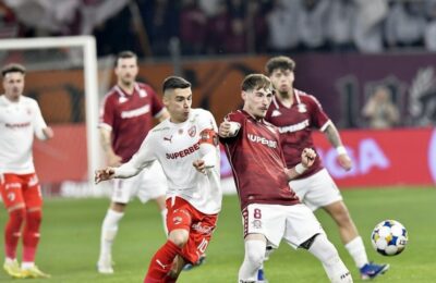Rapid, meci fără fani! Angelescu: Legea 4 e absurdă, jucăm fără spectatori!