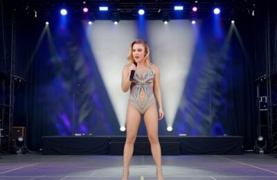 Zara Larsson uimește – Coloană vertebrală din cristale – Reacții virale!