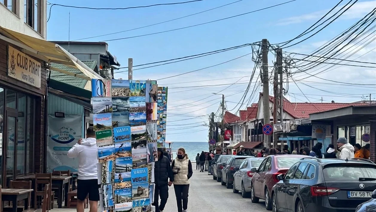Surpriza uriasa pentru turistii din Vama Veche. Cat costa un simplu suvenir la malul marii