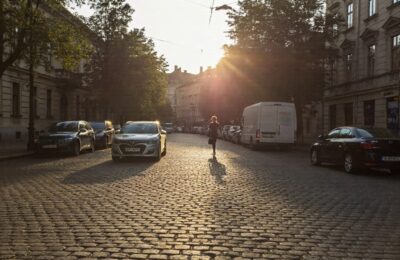BNR spune că aderarea la zona euro poate deveni obiectivul României pentru următorii 10 ani