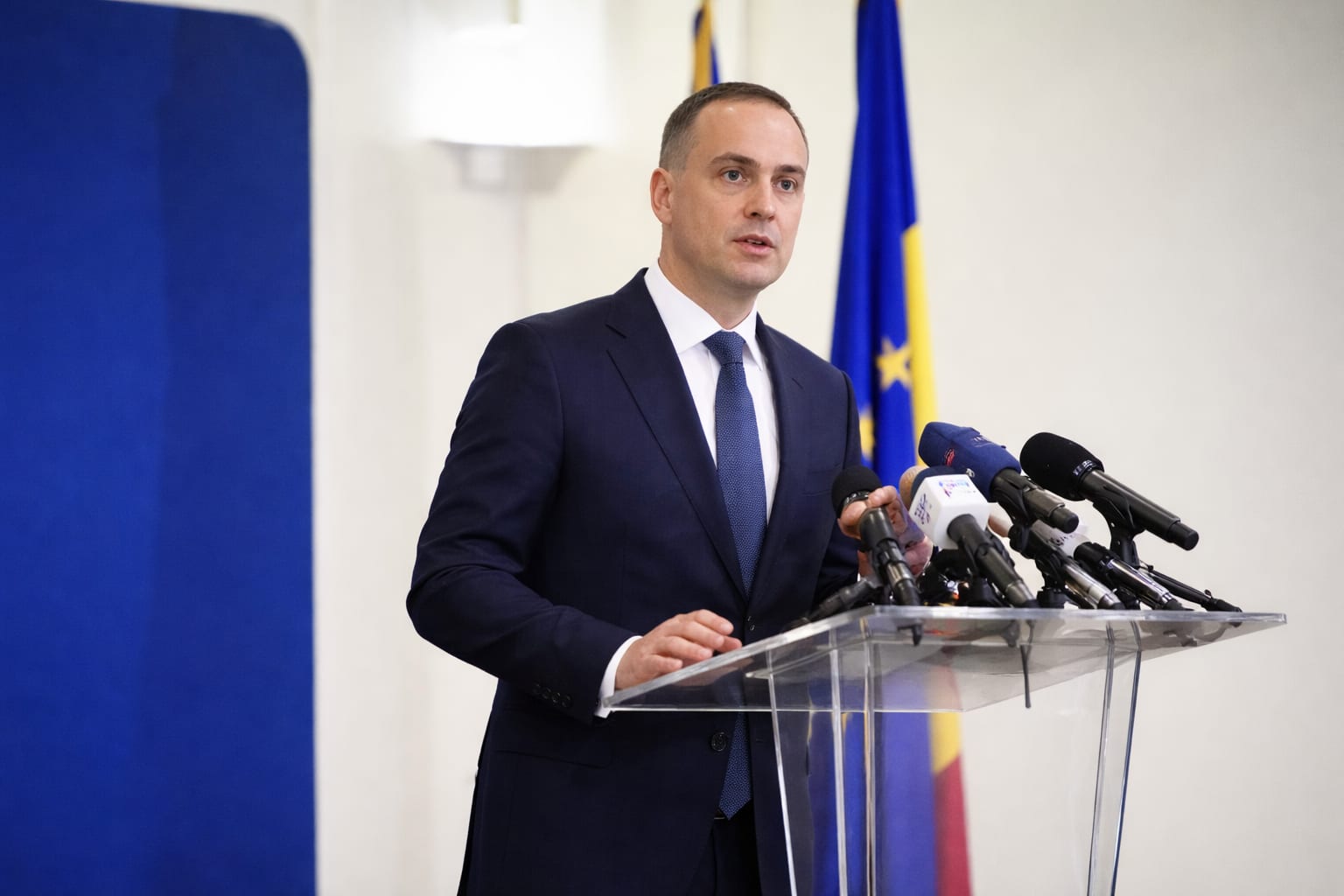 România așteaptă verdictul Moody’s cu un deficit bugetar mai mic, de 2% din PIB