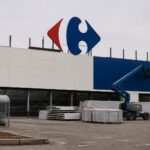 Dedeman pregătește înlocuirea siglei Carrefour pe magazinele cumpărate