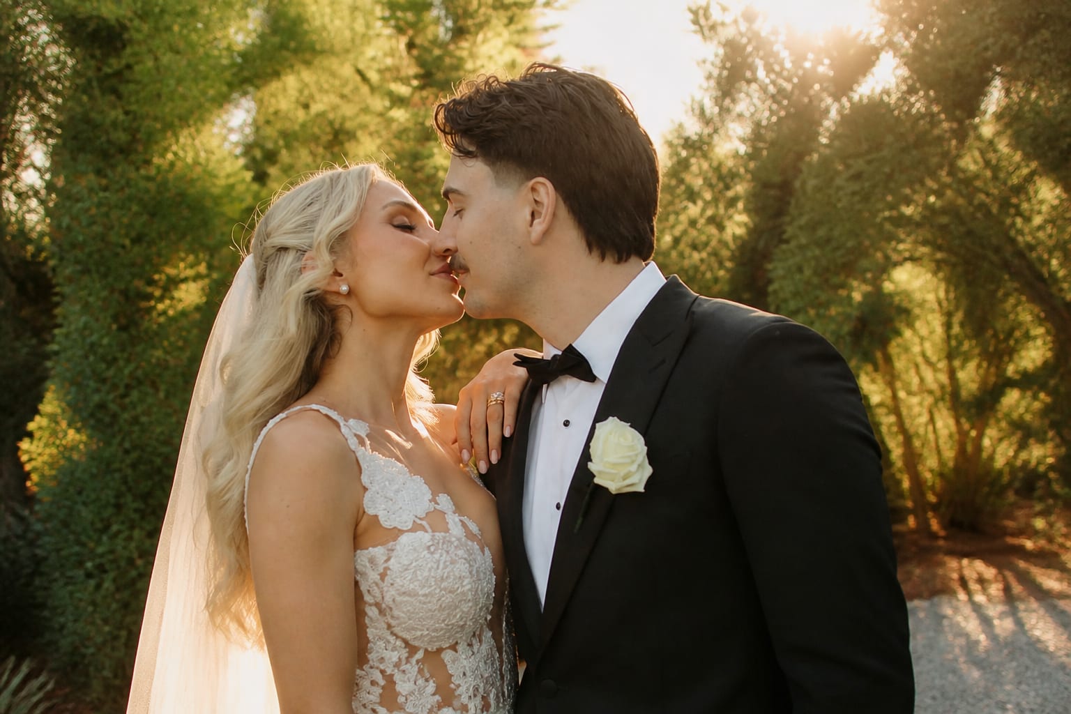 Rachael Evren, fosta concurentă Love Island Australia, s-a măritat în fața familiei și prietenilor