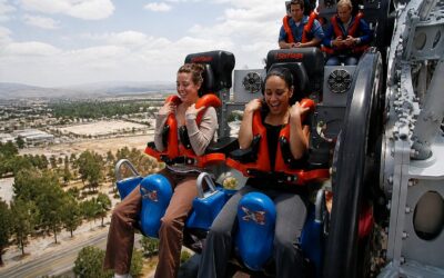 Six Flags închide definitiv rollercoasterul X2 după reclamații privind leziuni cerebrale