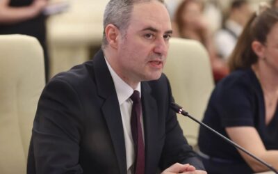 Nazare nu exclude taxe noi în 2027. Economiștii avertizează că familiile ar putea renunța la cheltuieli