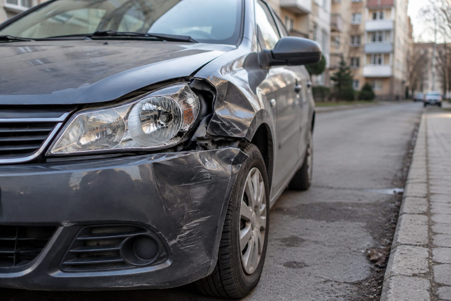 Mașină avariată pentru reclamații